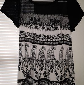Black and white top (M)